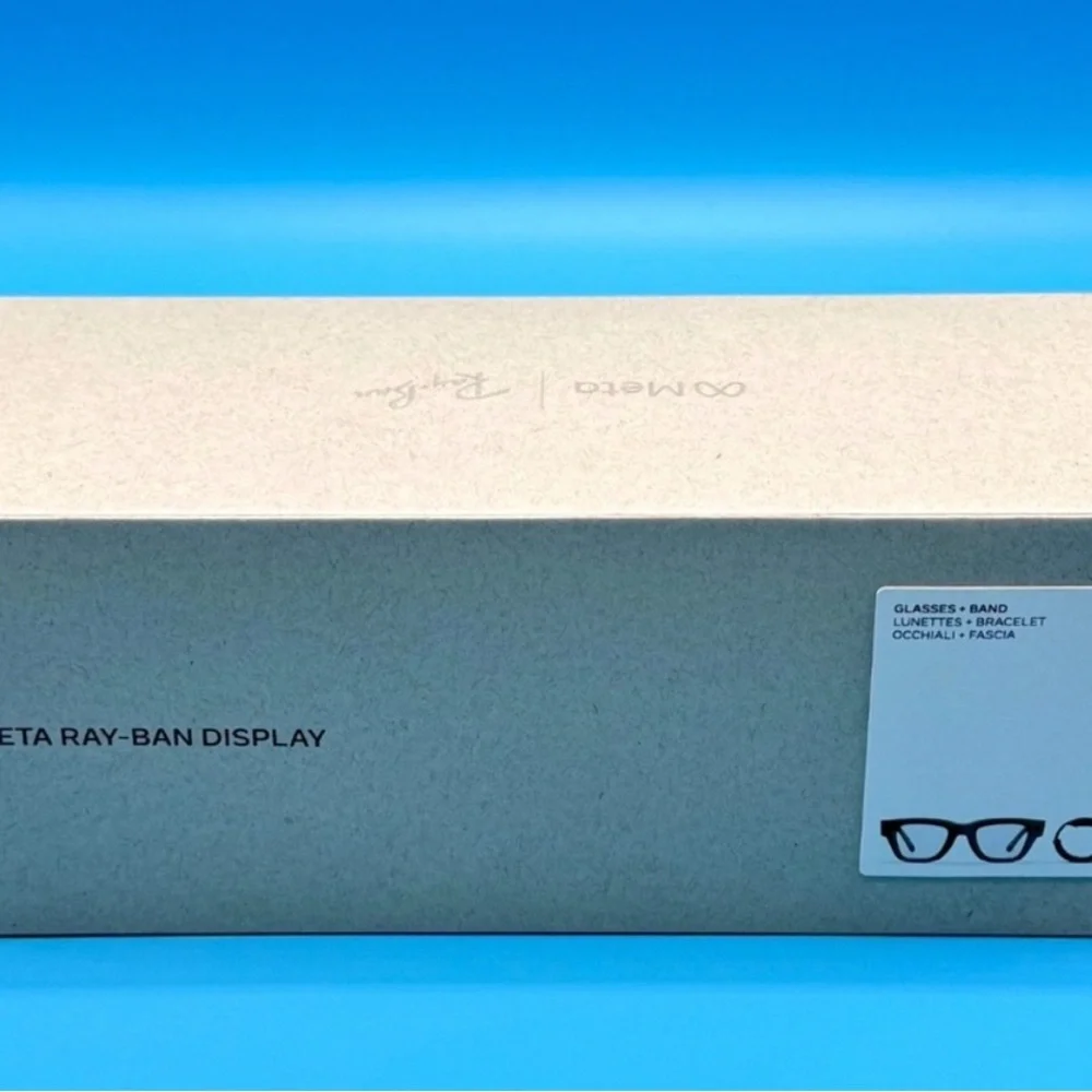 Open Box Ray-Ban Meta Display Glasses Size Large 2